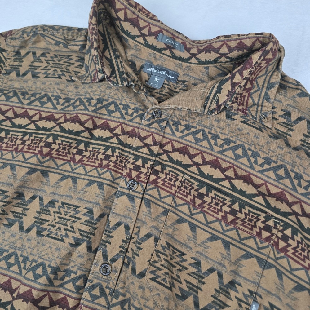 Eddie Bauer Mens XL‎ Classic Fit Button Up Shirt Long Sleeve Aztec Print